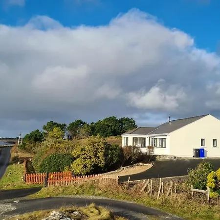 Seahaven, Errislannan 펜션