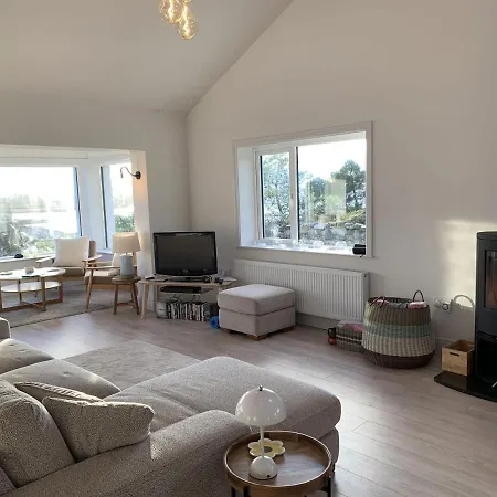 Seahaven, Errislannan 펜션